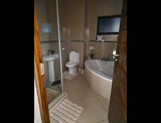 5 BEDROOM PROPERTY TO RENT IN LYDENBURG